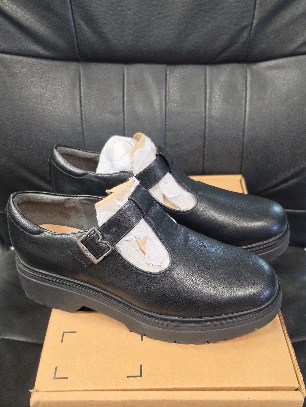 Dr. Scholl's Black Leather Buckle T-Strap Platform Loafers